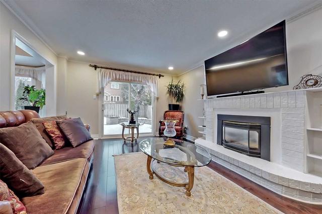 8 Atwood Crt, House detached with 4 bedrooms, 4 bathrooms and 6 parking in Markham ON | Image 14