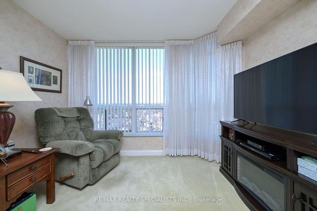 1905 - 22 Hanover Rd, Condo with 1 bedrooms, 1 bathrooms and 1 parking in Brampton ON | Image 11