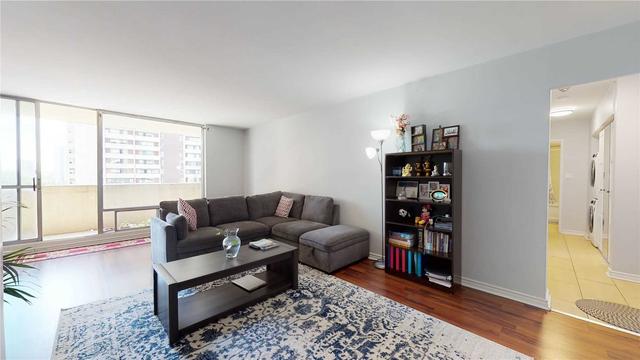 1002 - 1 Massey Sq, Condo with 2 bedrooms, 1 bathrooms and 0 parking in Toronto ON | Image 7