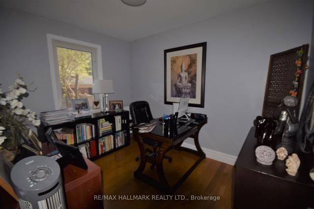 23 Norcross Rd, House detached with 2 bedrooms, 2 bathrooms and 8 parking in Toronto ON | Image 2