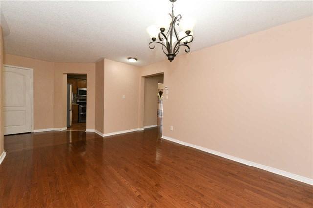 6 Howlett Cres, House detached with 4 bedrooms, 4 bathrooms and 2 parking in Ajax ON | Image 7