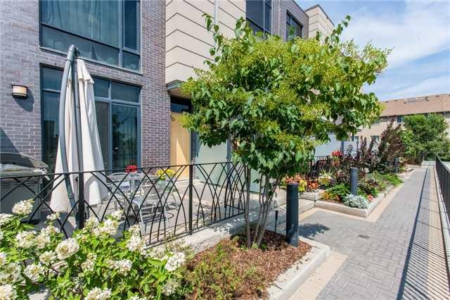 th 5 - 15 Valhalla Inn Rd, Townhouse with 3 bedrooms, 3 bathrooms and 1 parking in Toronto ON | Image 4