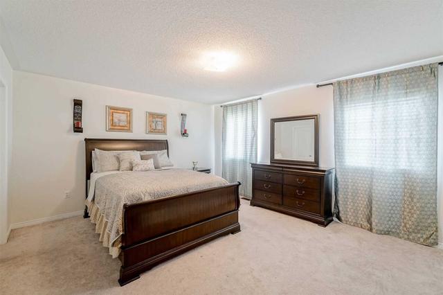150 Dells Cres, House semidetached with 3 bedrooms, 3 bathrooms and 3 parking in Brampton ON | Image 14