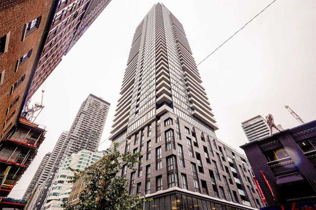 3502 - 115 Blue Jays Way, Condo with 3 bedrooms, 2 bathrooms and 1 parking in Toronto ON | Image 1