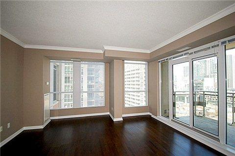 1207 - 628 Fleet St, Condo with 2 bedrooms, 2 bathrooms and 1 parking in Toronto ON | Image 3