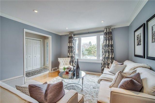 211 Glendora Ave, House detached with 5 bedrooms, 5 bathrooms and 3 parking in Toronto ON | Image 8