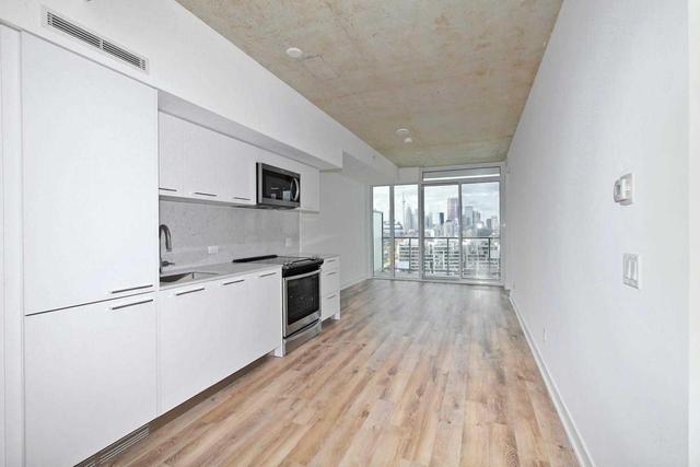 1810 - 15 Baseball Pl, Condo with 2 bedrooms, 2 bathrooms and 1 parking in Toronto ON | Image 2