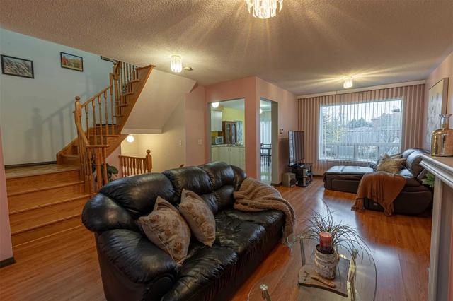 9 Condotti Dr, House detached with 3 bedrooms, 3 bathrooms and 5 parking in Vaughan ON | Image 12