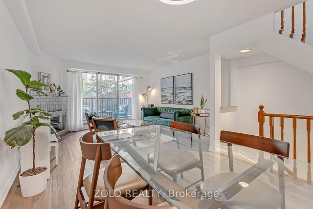 66 St Nicholas St, Townhouse with 2 bedrooms, 2 bathrooms and 1 parking in Toronto ON | Image 7