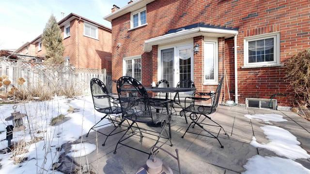2719 Kingsway Dr, House detached with 4 bedrooms, 4 bathrooms and 2 parking in Oakville ON | Image 18