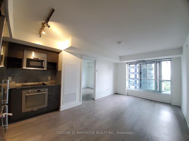 1307 - 7 Mabelle Ave, Condo with 2 bedrooms, 2 bathrooms and 1 parking in Toronto ON | Image 14