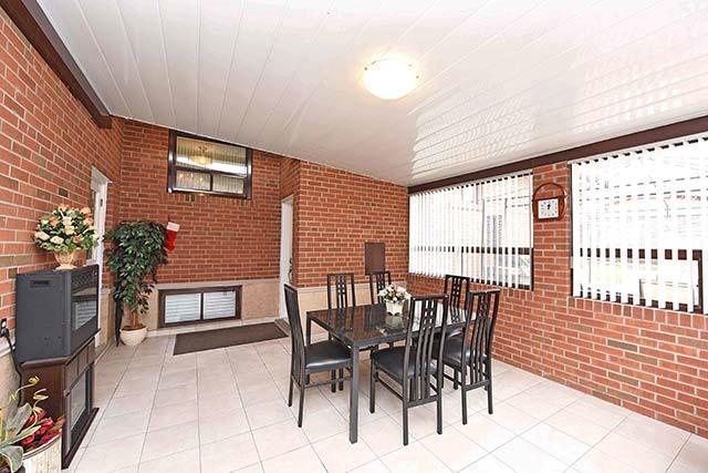 11 Archway Cres, House detached with 3 bedrooms, 2 bathrooms and 5 parking in Toronto ON | Image 12