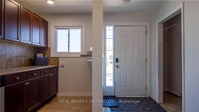 1245 Trafalgar St, House detached with 2 bedrooms, 2 bathrooms and 3 parking in London ON | Image 27