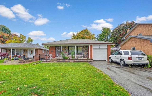 8 Groverdale Rd, House detached with 3 bedrooms, 2 bathrooms and 5 parking in Toronto ON | Image 1