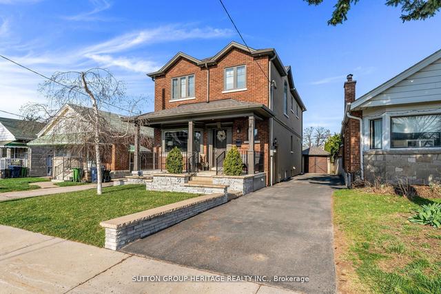 33 Norlong Blvd, House detached with 4 bedrooms, 4 bathrooms and 5 parking in Toronto ON | Image 12