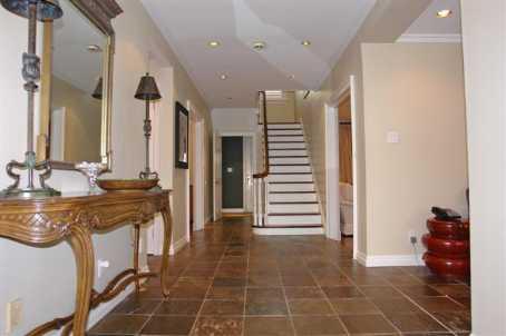 7 Ardmore Rd, House detached with 4 bedrooms, 4 bathrooms and 3 parking in Toronto ON | Image 2