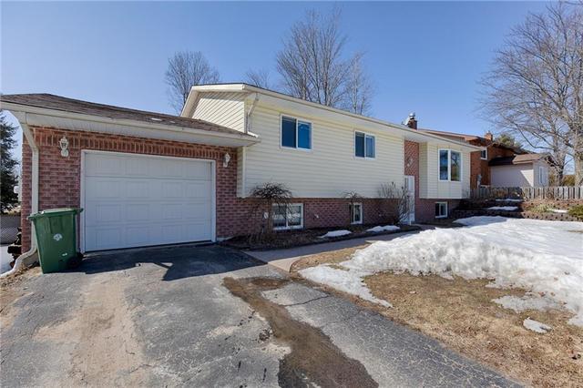97 Spruce Street, House detached with 4 bedrooms, 3 bathrooms and 3 parking in Petawawa ON | Image 1