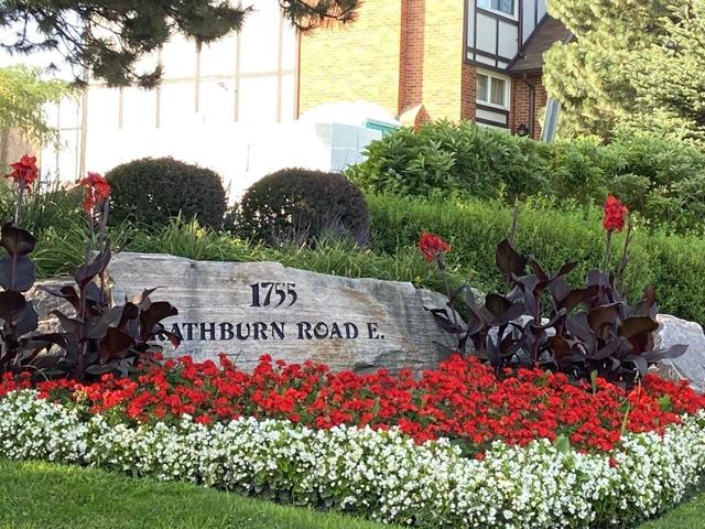 92 - 1755 Rathburn Rd E, Townhouse with 3 bedrooms, 3 bathrooms and 2 parking in Mississauga ON | Image 1