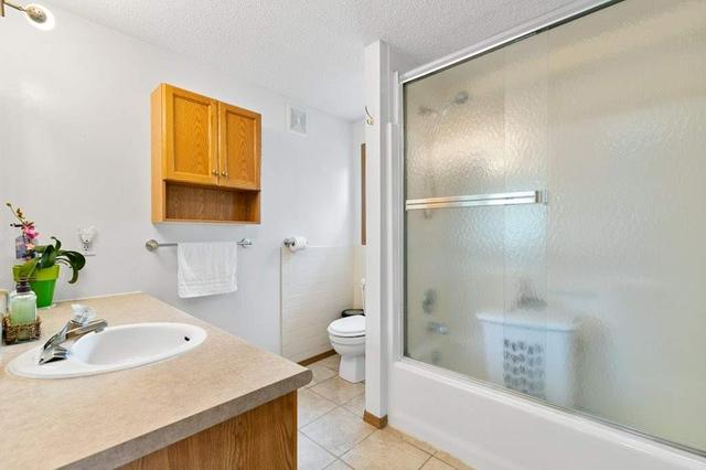 27 Trillium Beach Rd, Condo with 2 bedrooms, 1 bathrooms and 2 parking in Puslinch ON | Image 6