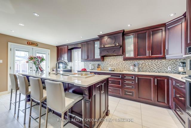59 Lawren Harris Cres, House detached with 4 bedrooms, 4 bathrooms and 6 parking in Caledon ON | Image 32