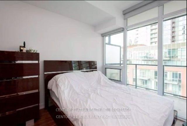 712 - 105 George St, Condo with 1 bedrooms, 1 bathrooms and 1 parking in Toronto ON | Image 11
