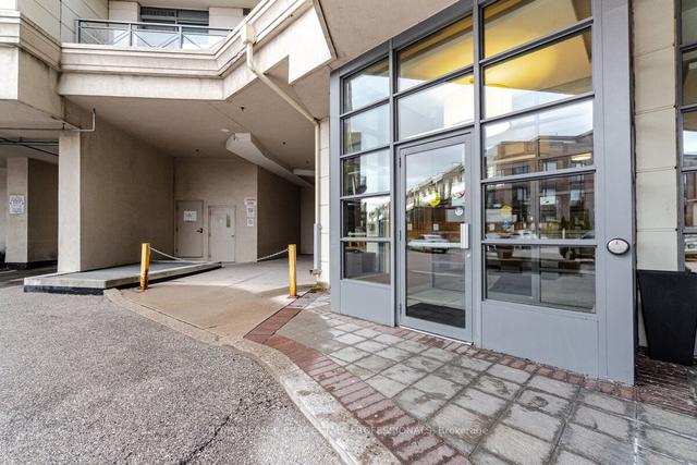 1102 - 7730 Kipling Ave, Condo with 2 bedrooms, 2 bathrooms and 1 parking in Vaughan ON | Image 12