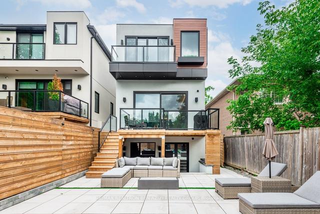 321 Melrose Ave, House detached with 4 bedrooms, 5 bathrooms and 4 parking in Toronto ON | Image 32