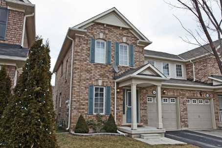 862 Shepherd Pl, House semidetached with 3 bedrooms, 3 bathrooms and 1 parking in Milton ON | Image 1