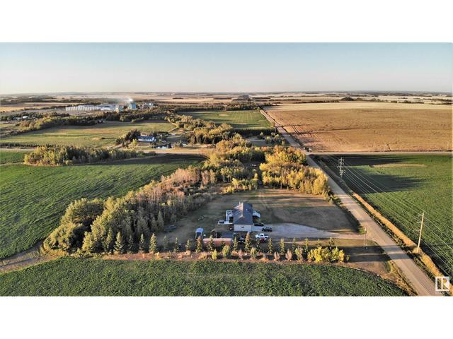 57328 Rge Rd 252, House detached with 5 bedrooms, 3 bathrooms and 20 parking in Sturgeon County AB | Image 49