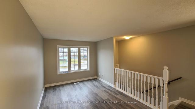 upper - 223 Malaga Rd, House detached with 3 bedrooms, 1 bathrooms and 2 parking in Oshawa ON | Image 28