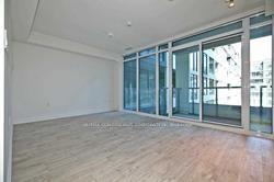 501e - 576 Front St W, Condo with 0 bedrooms, 1 bathrooms and 0 parking in Toronto ON | Image 4