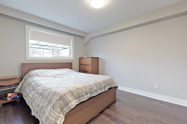 30 Primula Cres, House semidetached with 3 bedrooms, 2 bathrooms and 3 parking in Toronto ON | Image 8