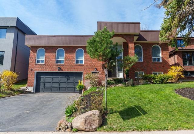 21 Robaldon Rd, House detached with 3 bedrooms, 3 bathrooms and 4 parking in Toronto ON | Image 1