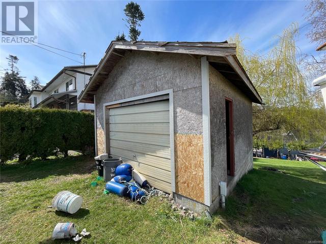 860 Greenwood St, House detached with 3 bedrooms, 1 bathrooms and 4 parking in Campbell River BC | Image 9