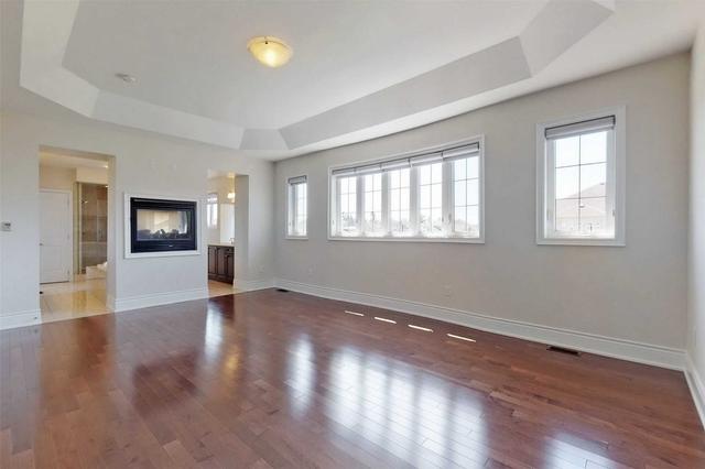 2 Virtue Cres, House detached with 4 bedrooms, 4 bathrooms and 7 parking in Vaughan ON | Image 16