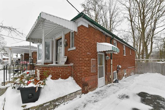 55 O'connor Dr, House detached with 2 bedrooms, 2 bathrooms and 2 parking in Toronto ON | Image 15