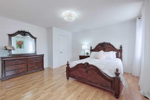 66 Kentland St, House detached with 5 bedrooms, 4 bathrooms and 6 parking in Markham ON | Image 27