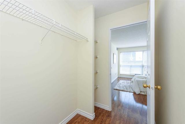 812 - 335 Webb Dr, Condo with 2 bedrooms, 2 bathrooms and 1 parking in Mississauga ON | Image 22