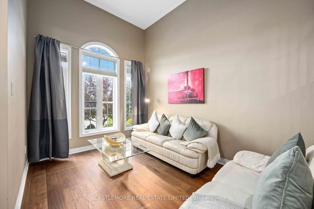 31 Baylawn Circ, House detached with 4 bedrooms, 3 bathrooms and 6 parking in Brampton ON | Image 7