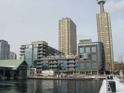 806 - 251 Queens Quay W, Condo with 1 bedrooms, 2 bathrooms and 1 parking in Toronto ON | Image 1