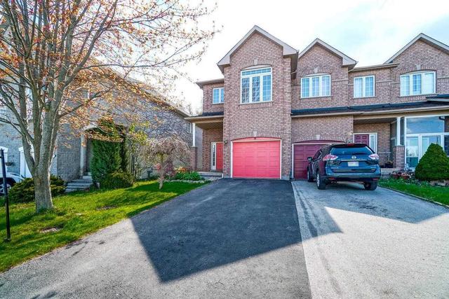226 Yorkland St, House attached with 3 bedrooms, 4 bathrooms and 4 parking in Richmond Hill ON | Image 1