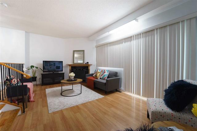 73 - 525 Meadows Blvd, Townhouse with 3 bedrooms, 3 bathrooms and 2 parking in Mississauga ON | Image 2