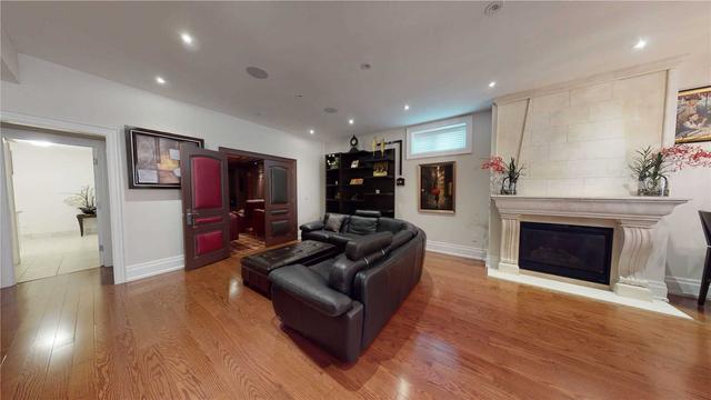 59 Lorraine Dr, House detached with 5 bedrooms, 7 bathrooms and 6 parking in Toronto ON | Image 28