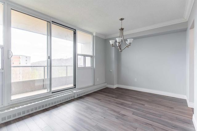 1002 - 1966 Main St W, Condo with 3 bedrooms, 2 bathrooms and 1 parking in Hamilton ON | Image 4