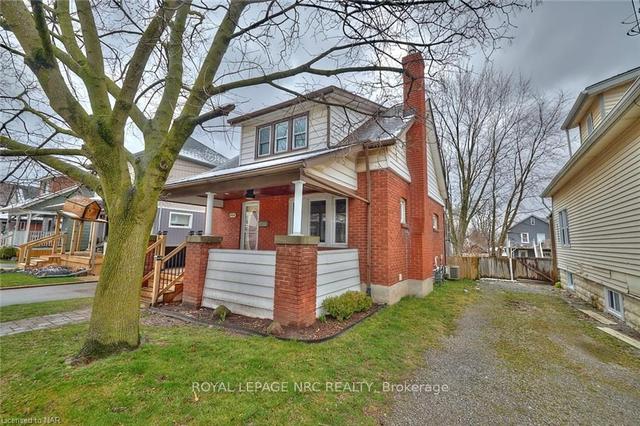 6414 Ker St, House detached with 3 bedrooms, 2 bathrooms and 3 parking in Niagara Falls ON | Image 30