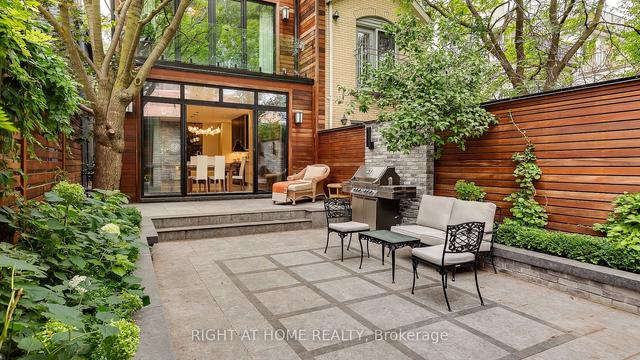 53 Hazelton Ave, House semidetached with 3 bedrooms, 4 bathrooms and 2 parking in Toronto ON | Image 10