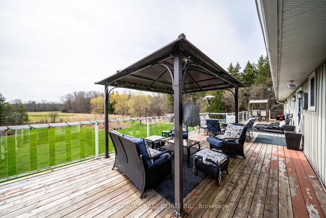 2253 Wallace Point Rd, House detached with 3 bedrooms, 3 bathrooms and 8 parking in Otonabee South Monaghan ON | Image 37