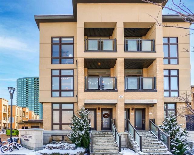 59 - 19 Eldora Ave, Townhouse with 2 bedrooms, 2 bathrooms and 1 parking in Toronto ON | Image 1