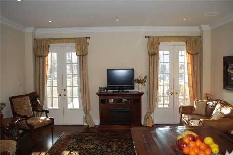 130 Randolph Rd, House detached with 3 bedrooms, 3 bathrooms and 2 parking in Toronto ON | Image 7