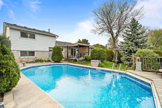 197 Bartley Bull Pkwy, House detached with 4 bedrooms, 2 bathrooms and 8 parking in Brampton ON | Image 18